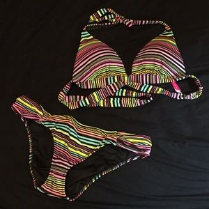 Victoria's Secret Swim - VS padded swim top and matching bottom sz M Victoria's Secret Swim - VS padded swim top and matching bottom sz M